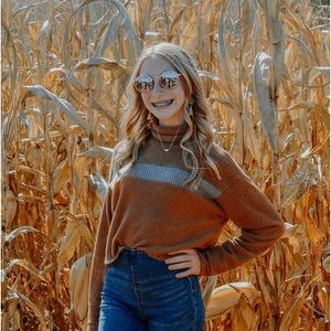 Meet your Posher, Ella